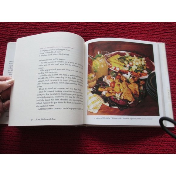 IN THE KITCHEN WITH ROSIE, OPRAHS FAVORITE RECIPES 1995 - Picture 4 of 5